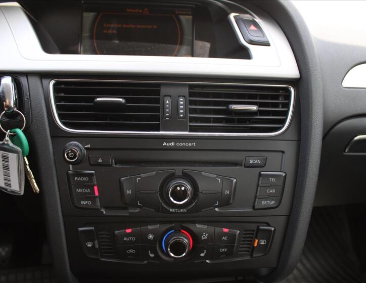 Audi A4 14
