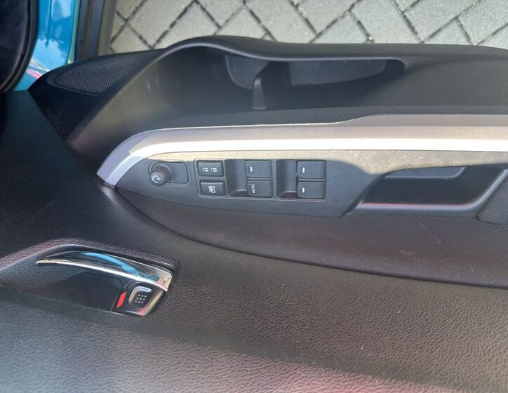 Suzuki Vitara 16