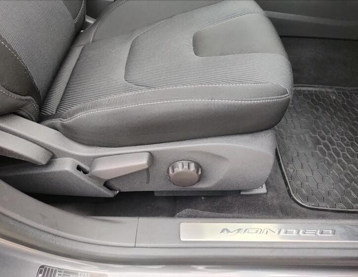 Ford Mondeo 23