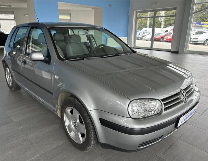 Volkswagen Golf 1