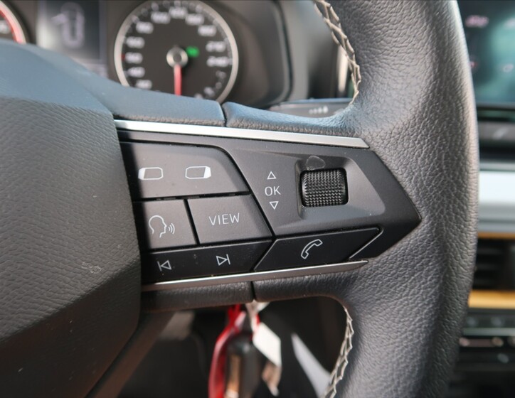 Seat Arona 38