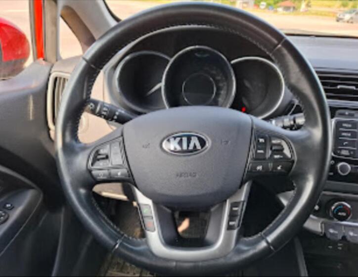 KIA Rio 12