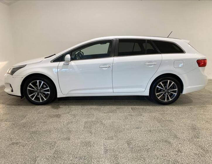 Toyota Avensis 3
