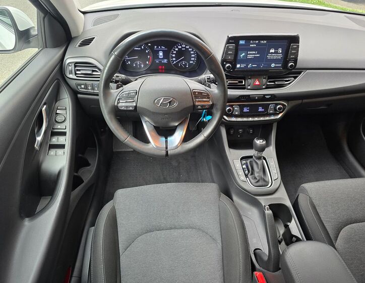 Hyundai i30 13