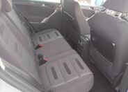Volkswagen Tiguan 9