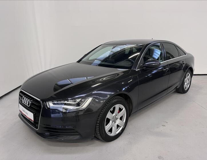 Audi A6 1