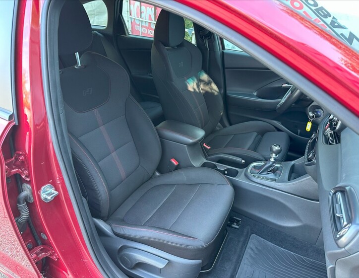 Hyundai i30 13