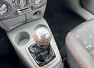 Mazda 2 28