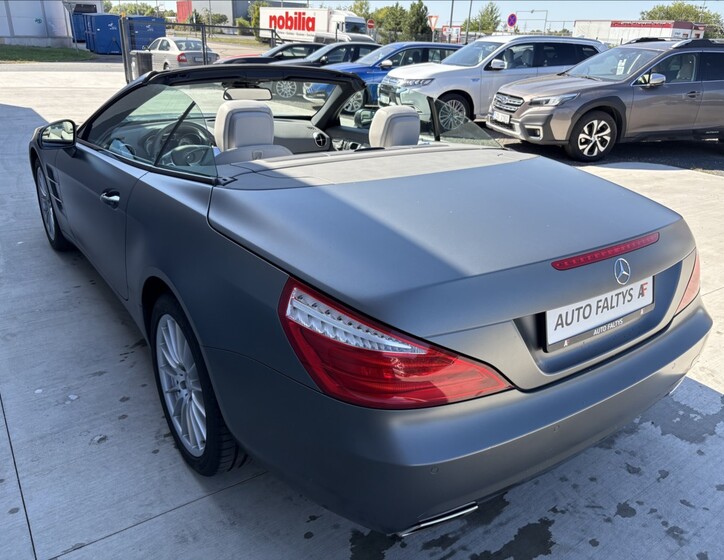 Mercedes-Benz SL 12