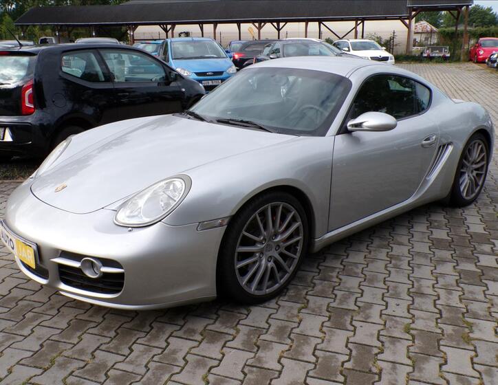 Porsche Cayman 3