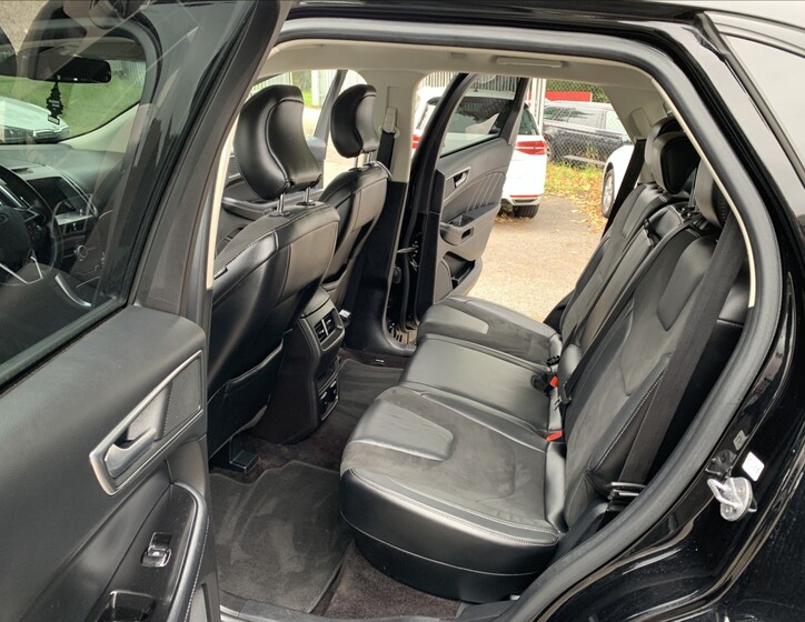 Ford Edge 19