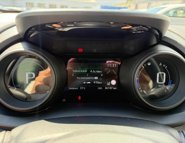 Toyota Yaris 12
