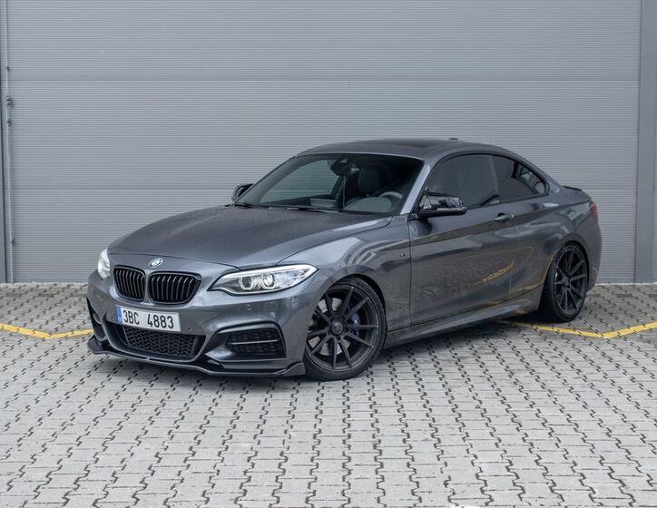 BMW Řada 2 1