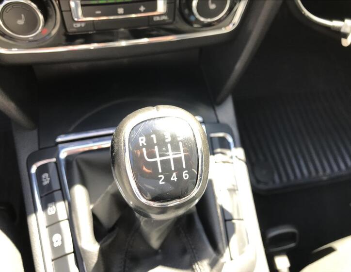 Škoda Superb 14