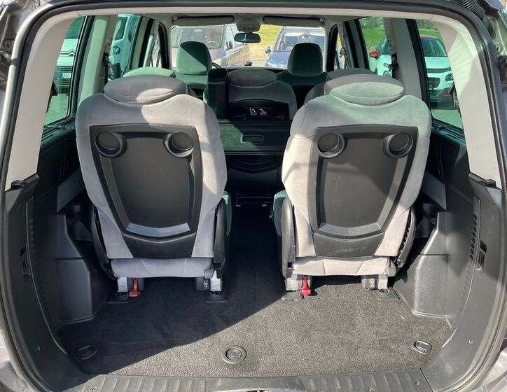 Peugeot 807 6