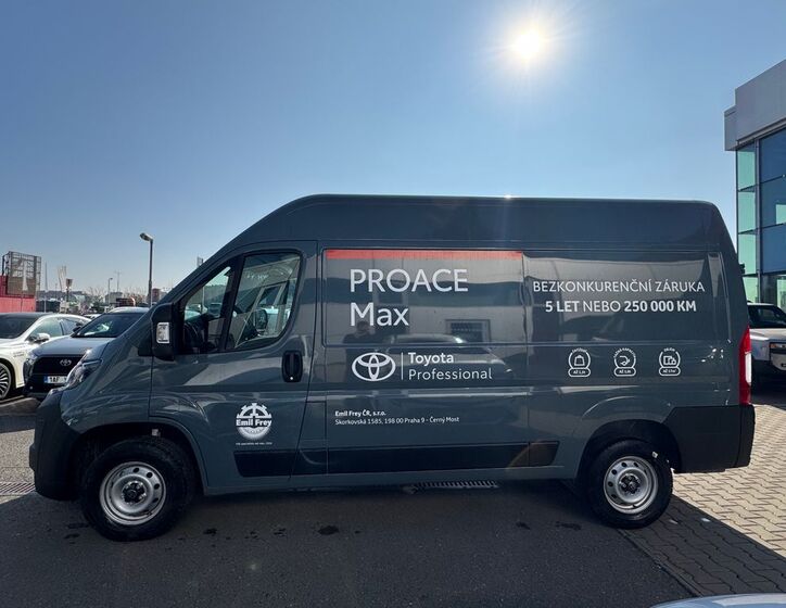 Toyota Proace Max 8