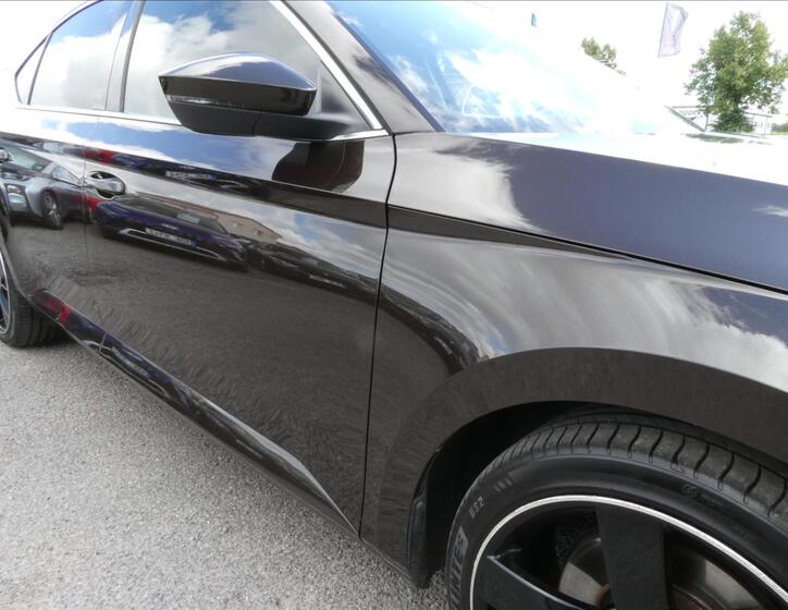 Škoda Superb 14