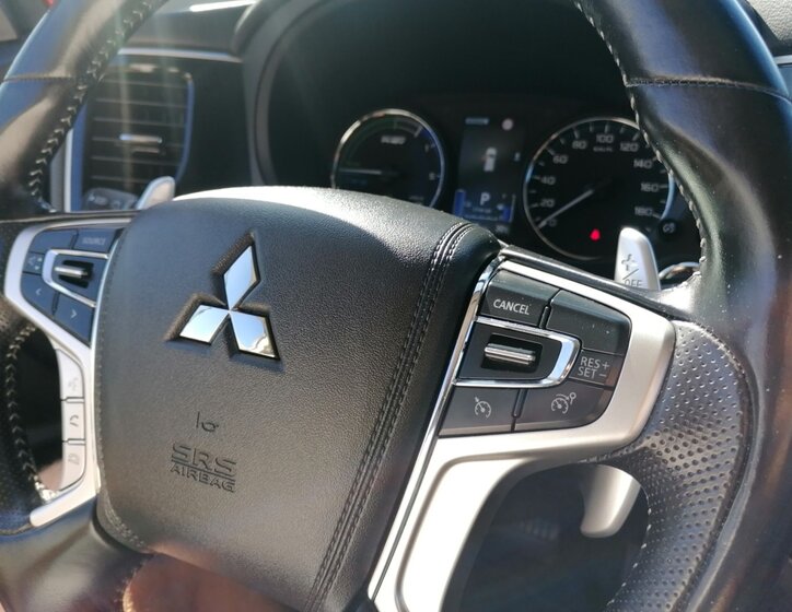 Mitsubishi Outlander 21