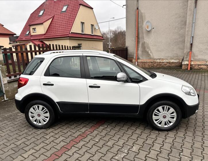 Fiat Sedici 2