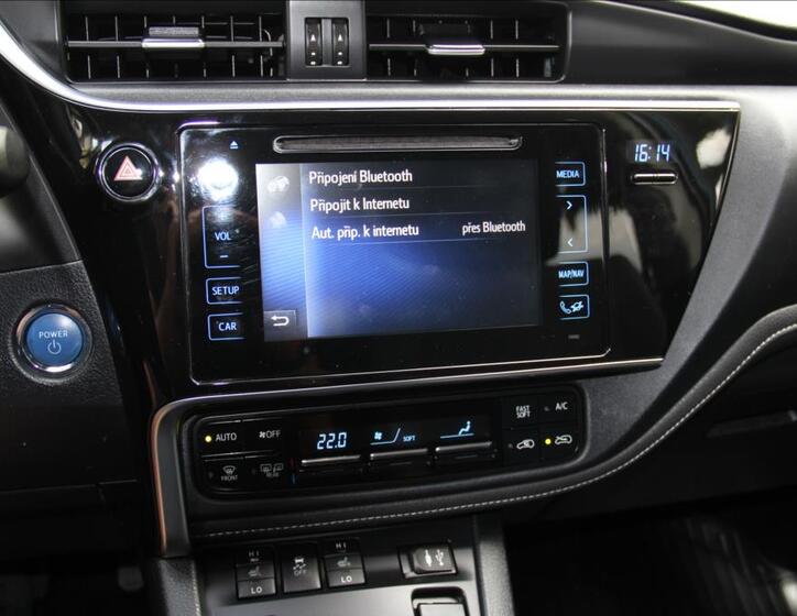 Toyota Auris 35
