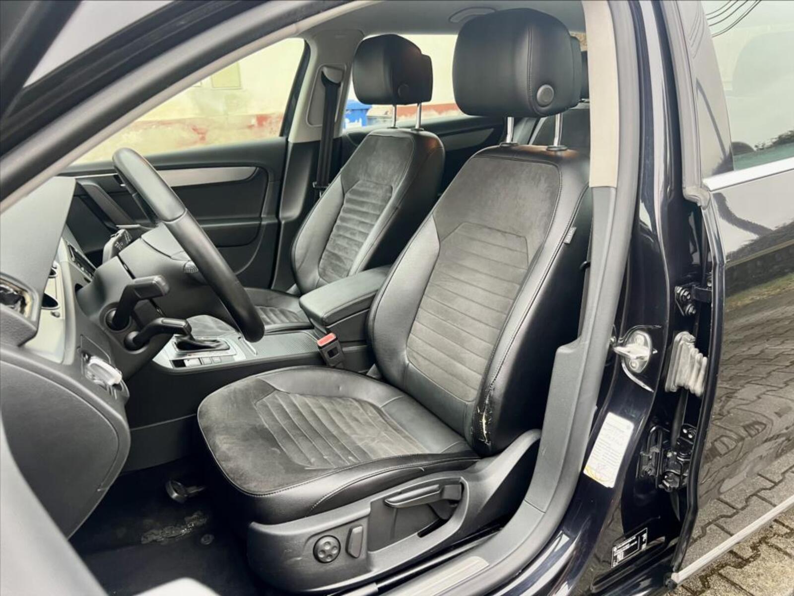 Volkswagen Passat 9