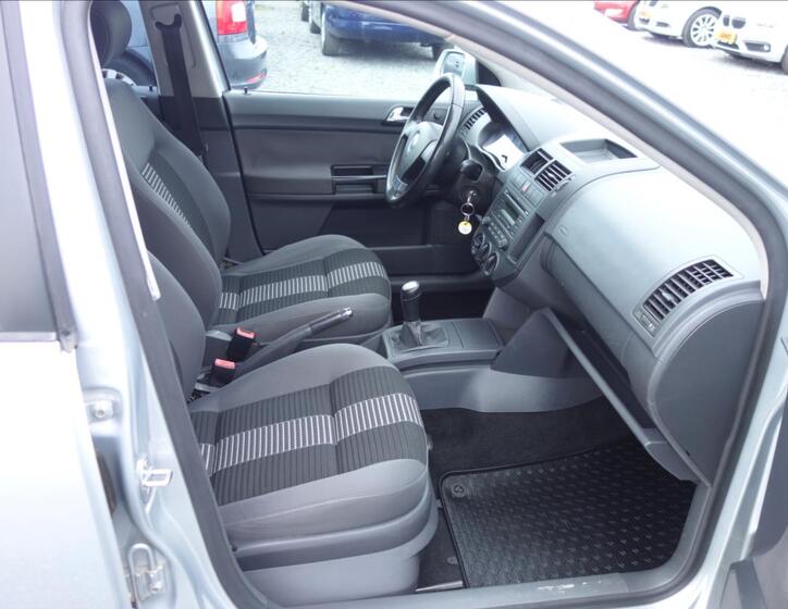 Volkswagen Polo 12