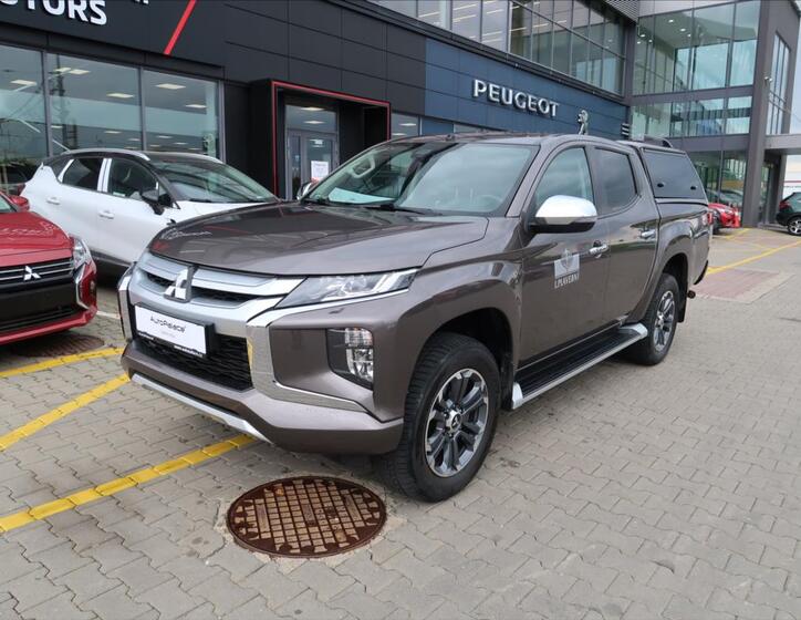Mitsubishi L200 1