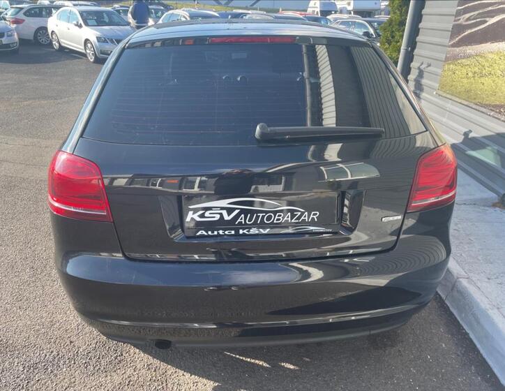 Audi A3 8