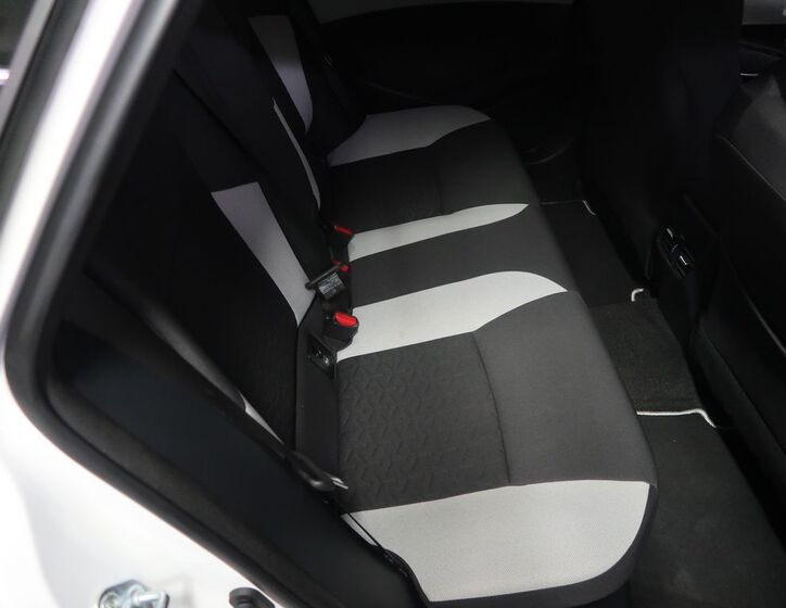Toyota Corolla 13