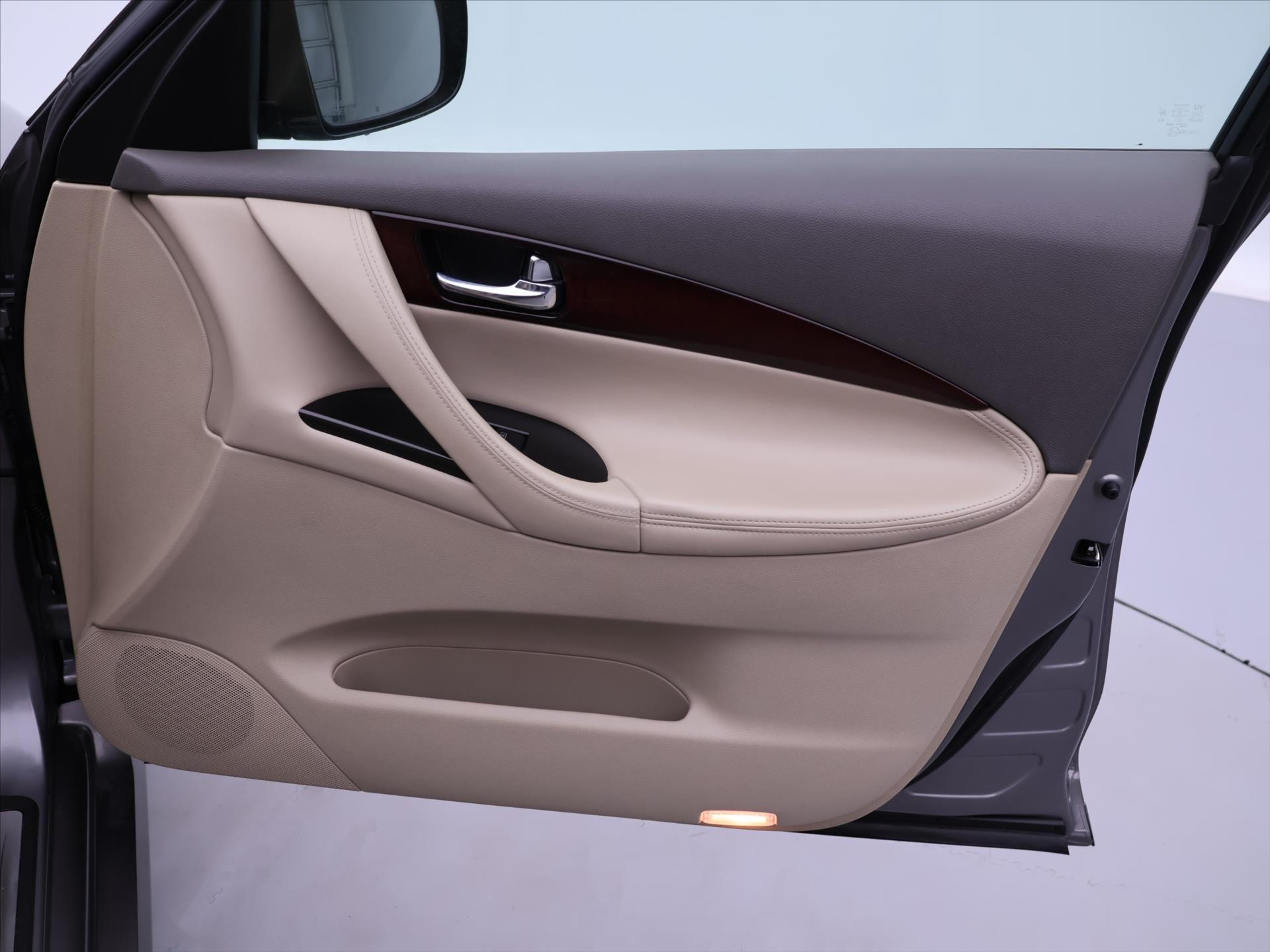 Infiniti EX35