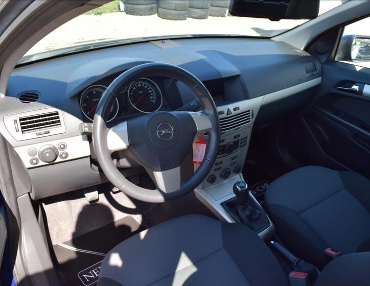 Opel Astra 16