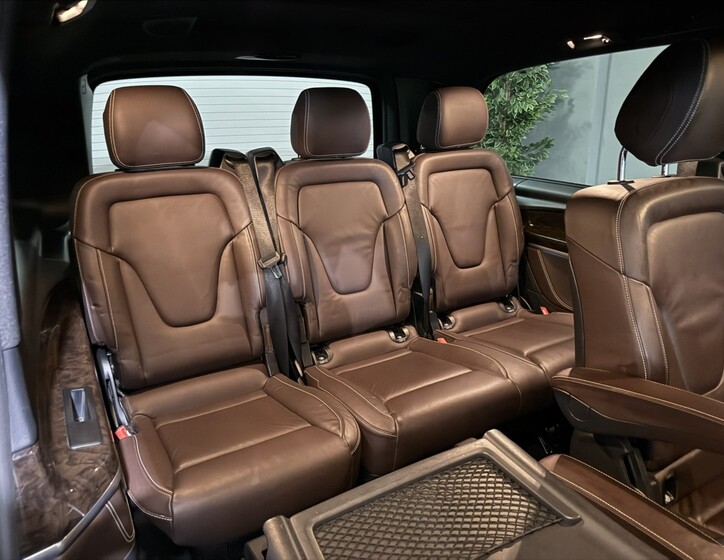 Mercedes-Benz Třídy V 27