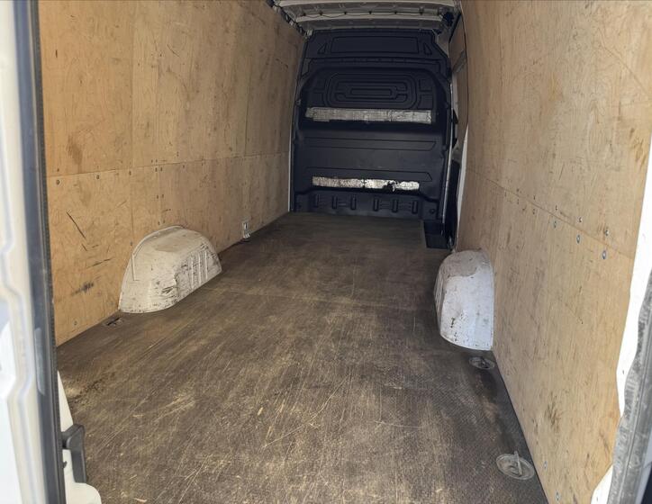 Mercedes-Benz Sprinter 16