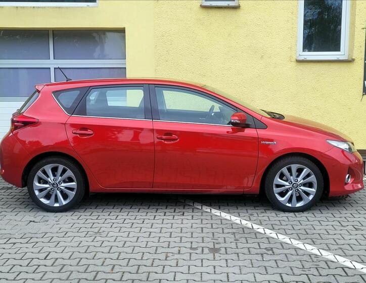 Toyota Auris 7