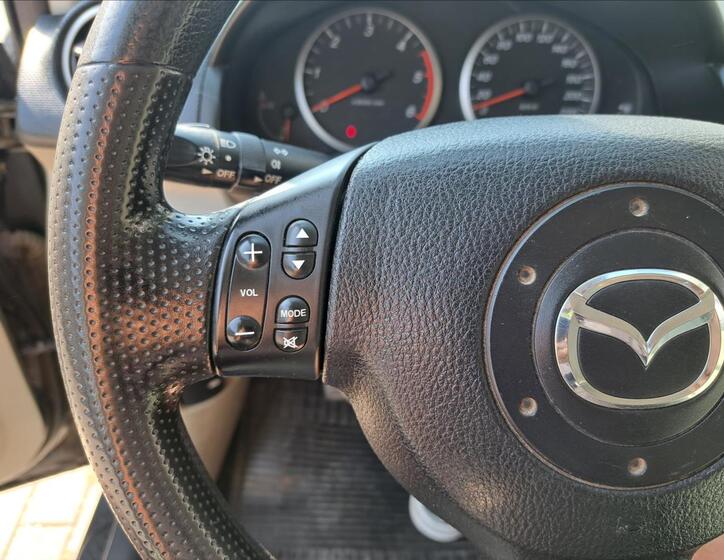 Mazda 2 24