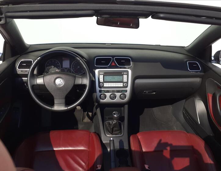 Volkswagen EOS 5
