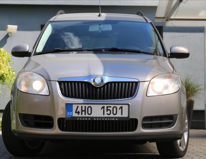 Škoda Roomster 7