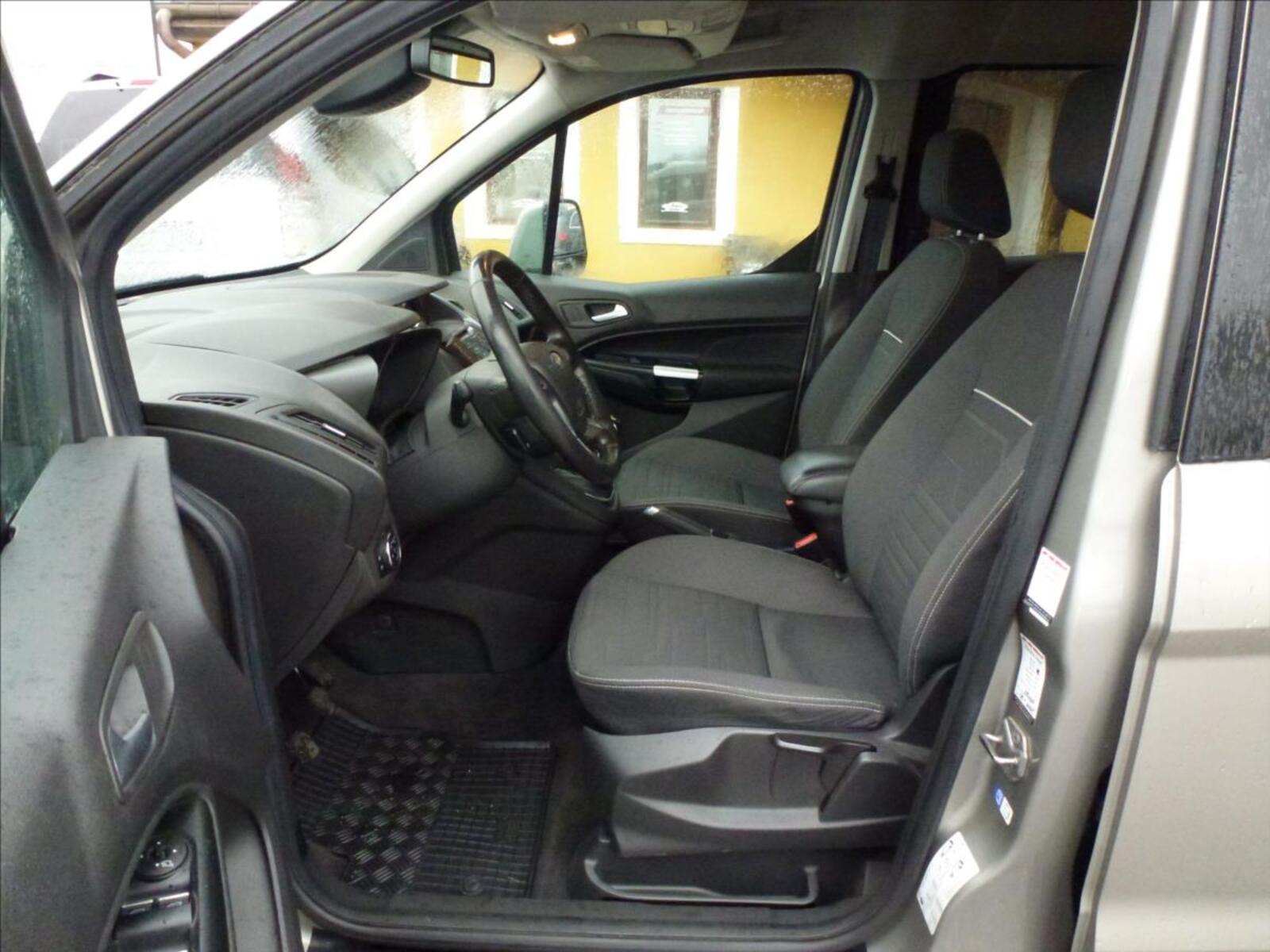 Ford Tourneo Connect 16