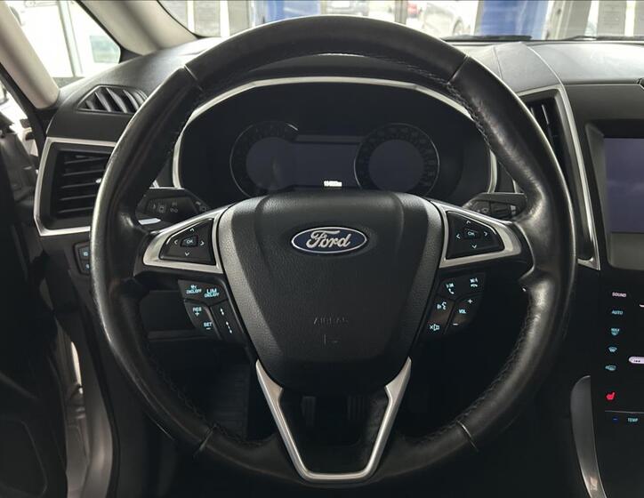 Ford S-MAX 12