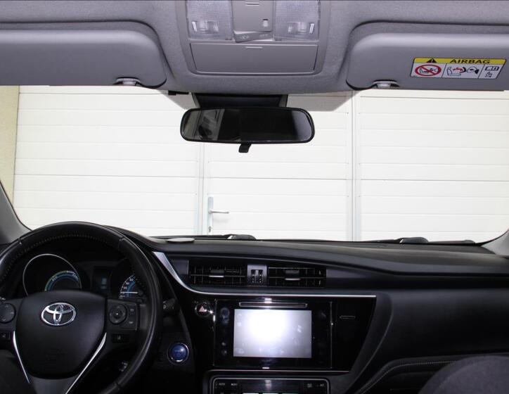 Toyota Auris 29