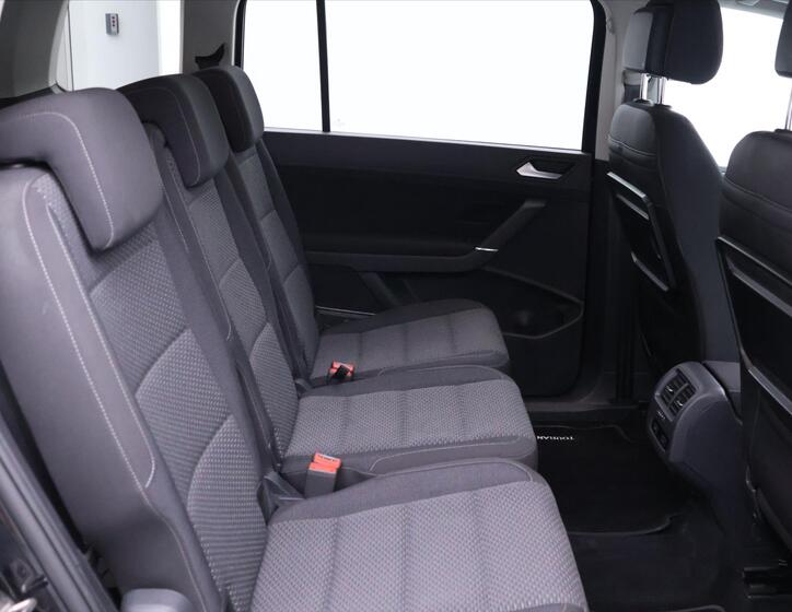 Volkswagen Touran 15