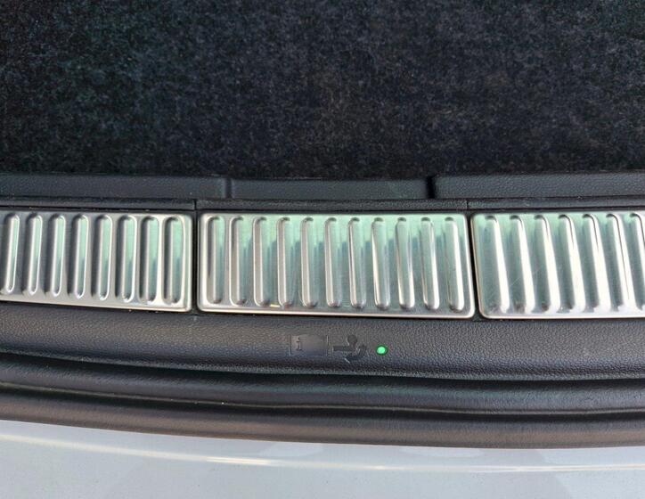 Škoda Superb 30