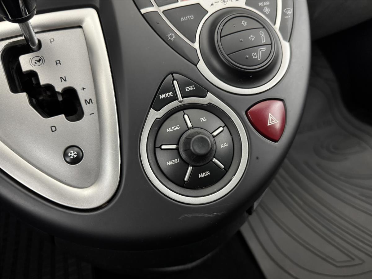 Peugeot 807