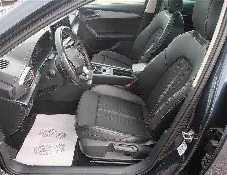 Cupra Formentor 10