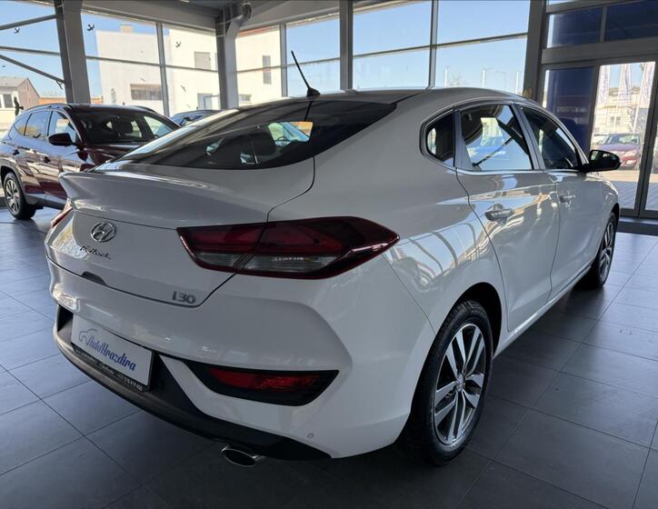Hyundai i30 6