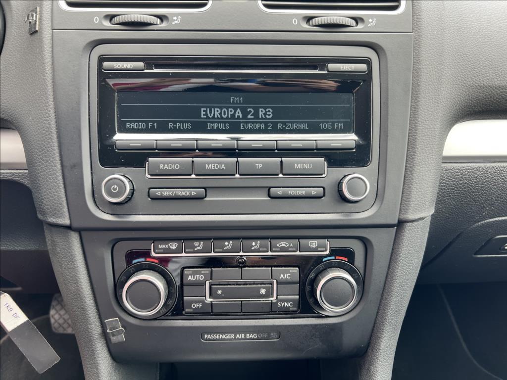 Volkswagen Golf 21
