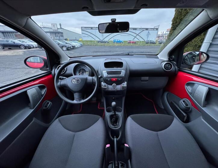 Toyota Aygo 12