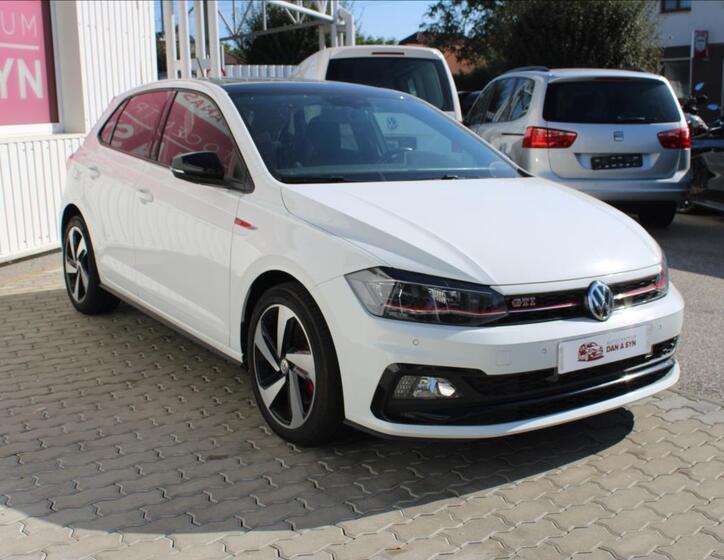 Volkswagen Polo 2