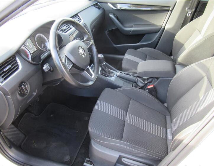 Škoda Octavia 15