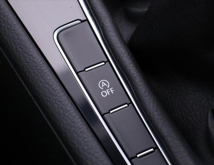 Volkswagen Golf 28